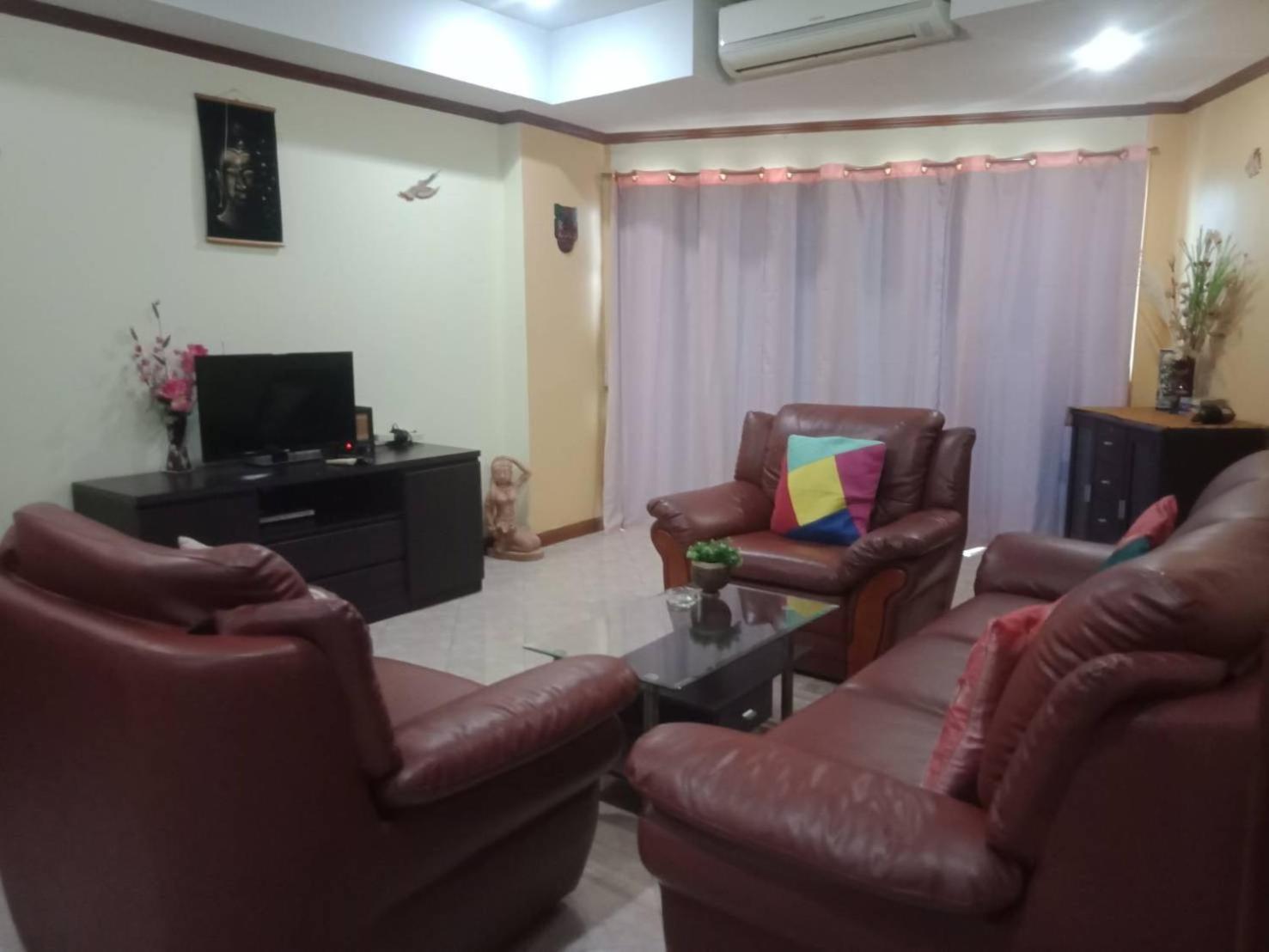 View Talay 2 Suite Apartments Bãi biển Jomtien Ngoại thất bức ảnh