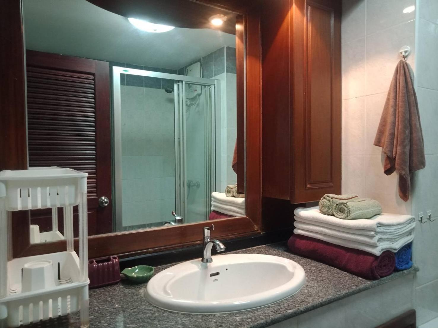 View Talay 2 Suite Apartments Bãi biển Jomtien Ngoại thất bức ảnh